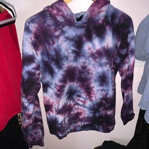 Tilly’s tie dye sweatshirt hoodie